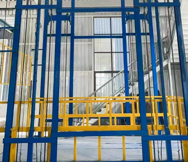 华龙升降货梯载重范围在多少